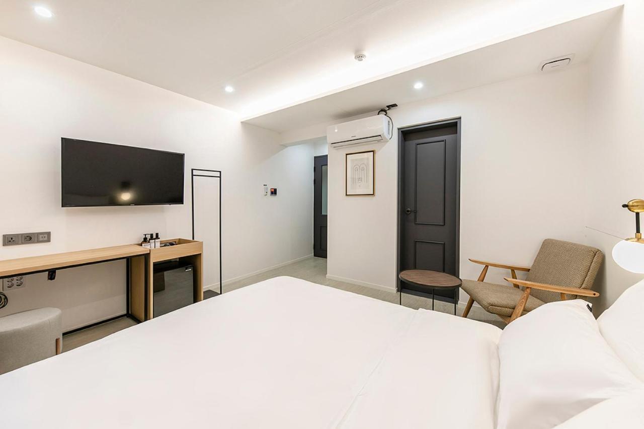 Hotel Yaja Gimhae Buitenkant foto