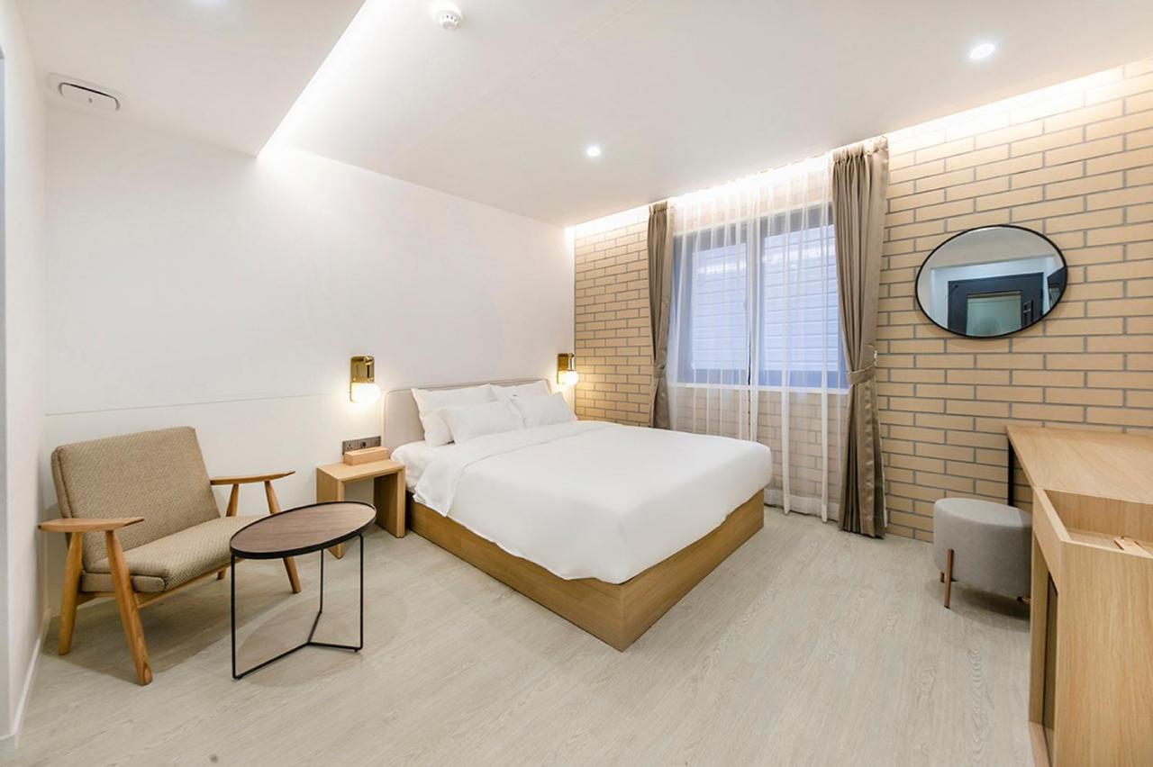Hotel Yaja Gimhae Buitenkant foto