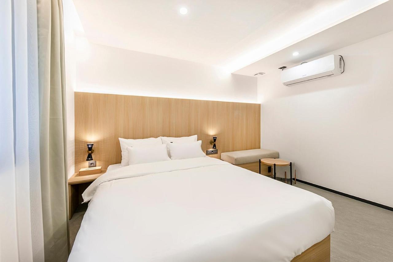 Hotel Yaja Gimhae Buitenkant foto