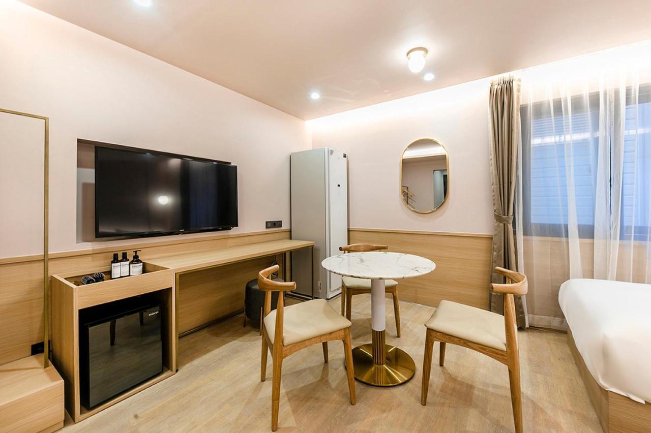 Hotel Yaja Gimhae Buitenkant foto