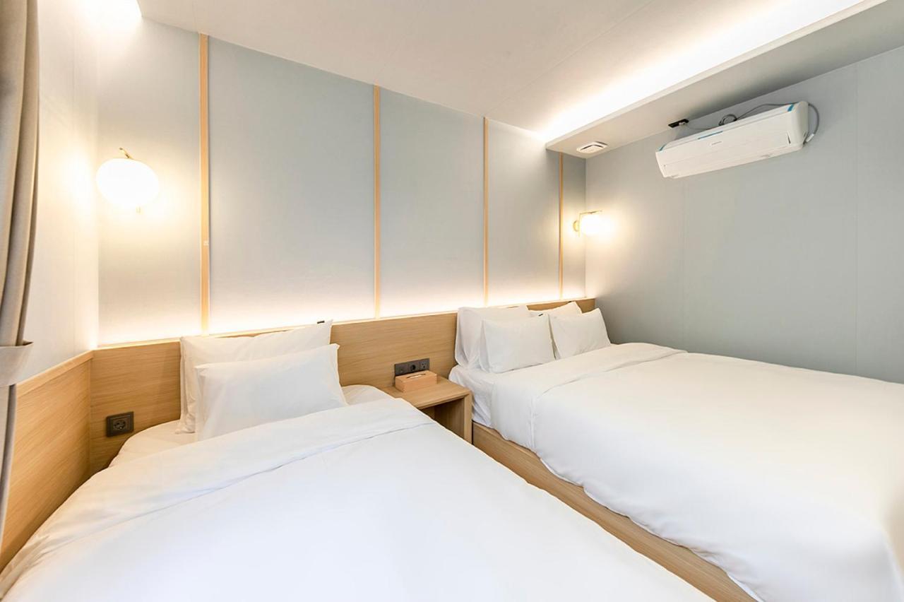 Hotel Yaja Gimhae Buitenkant foto