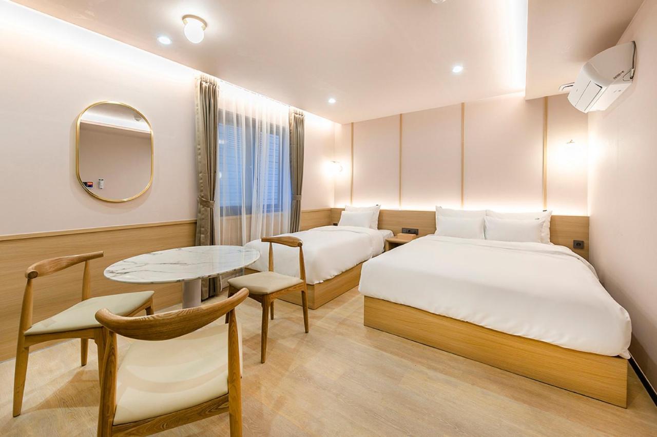 Hotel Yaja Gimhae Buitenkant foto