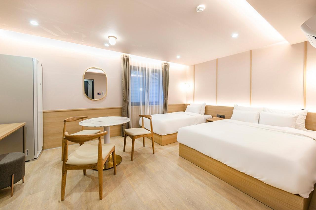 Hotel Yaja Gimhae Buitenkant foto